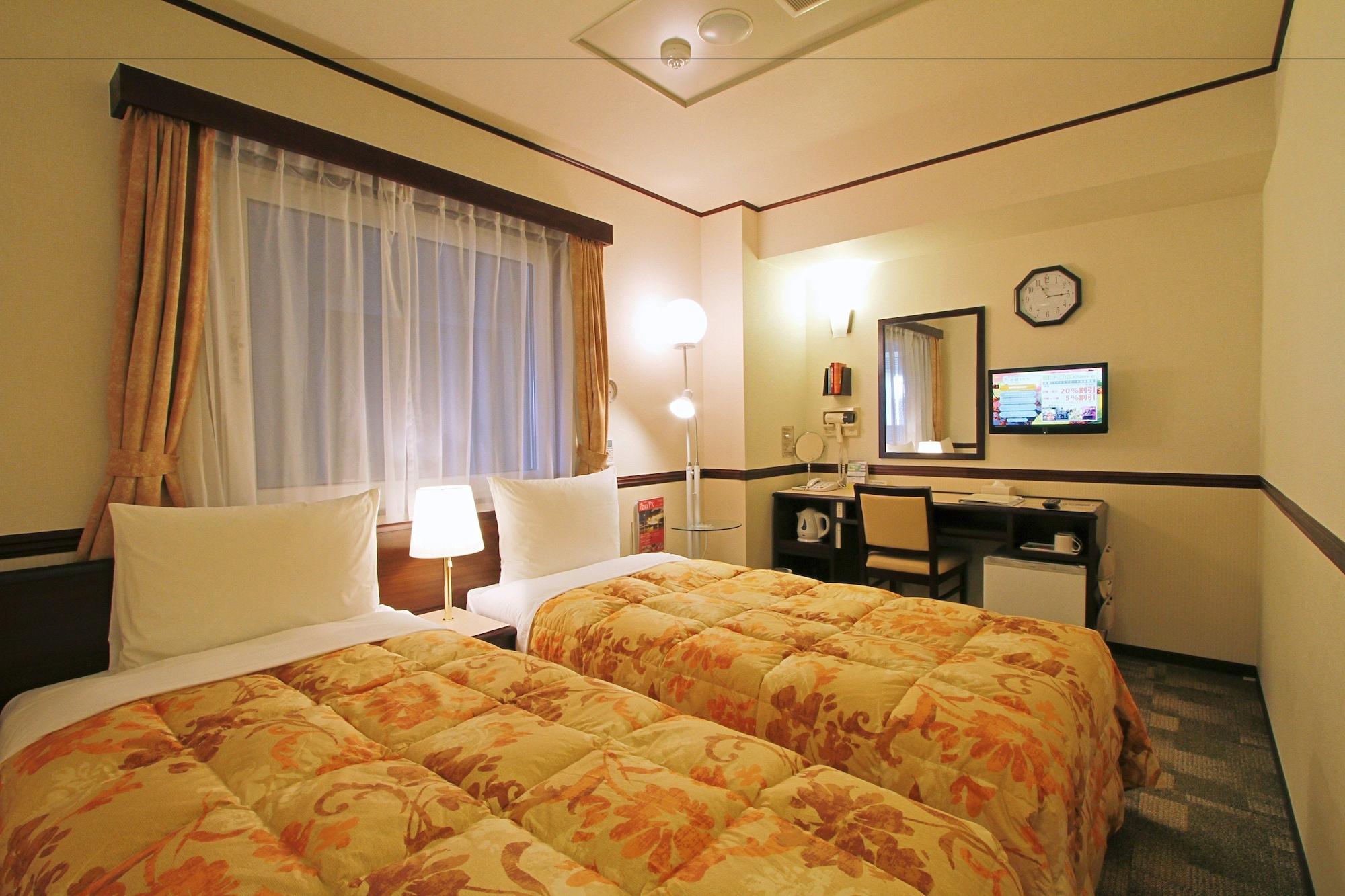 Toyoko Inn Tokyo Eki Shin Ohashi Mae Екстериор снимка