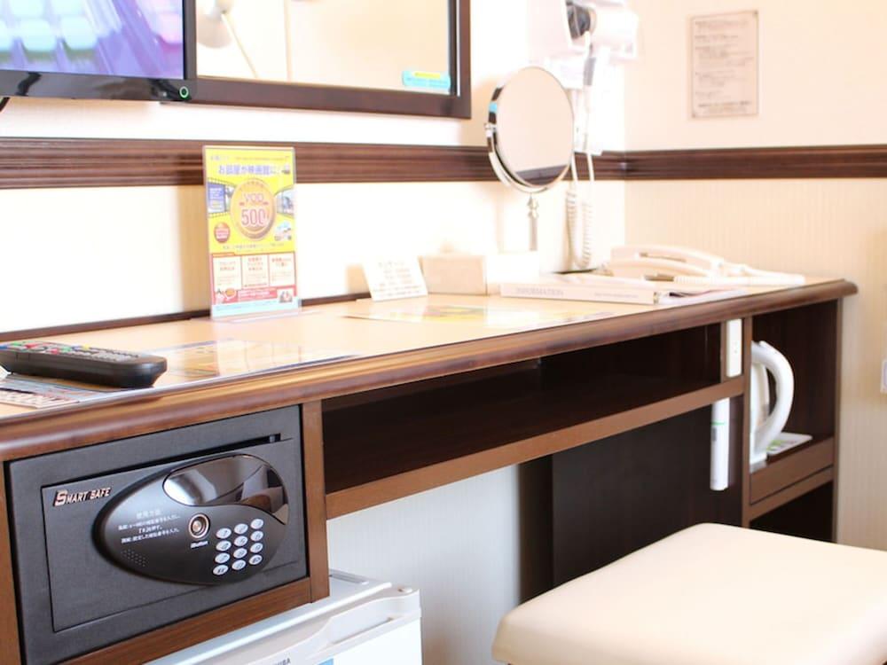 Toyoko Inn Tokyo Eki Shin Ohashi Mae Екстериор снимка