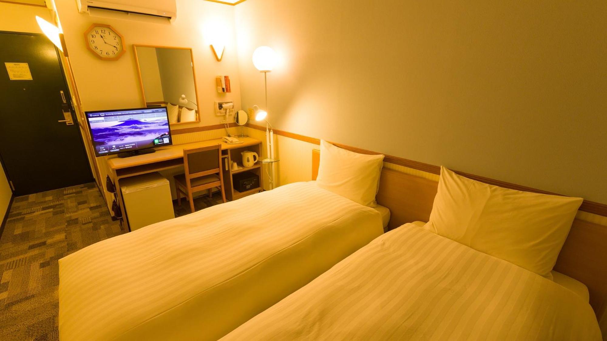 Toyoko Inn Tokyo Eki Shin Ohashi Mae Стая снимка